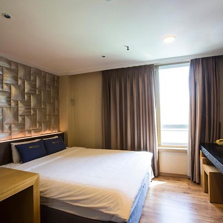 Central Hotel Changwon Eksteriør bilde
