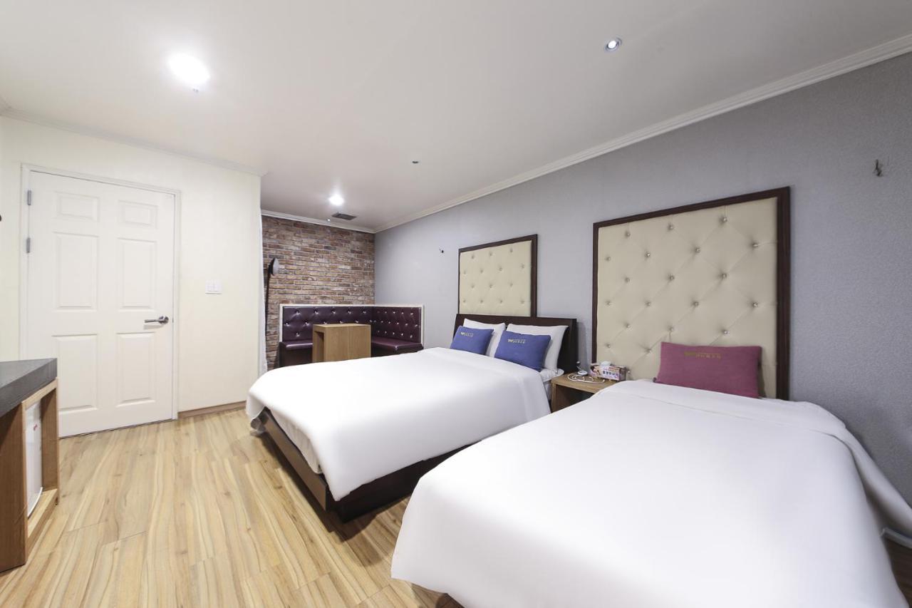 Central Hotel Changwon Eksteriør bilde