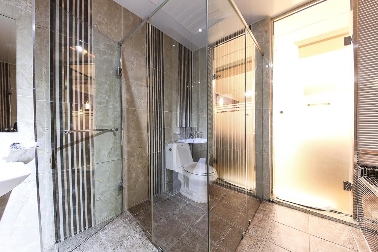 Central Hotel Changwon Eksteriør bilde