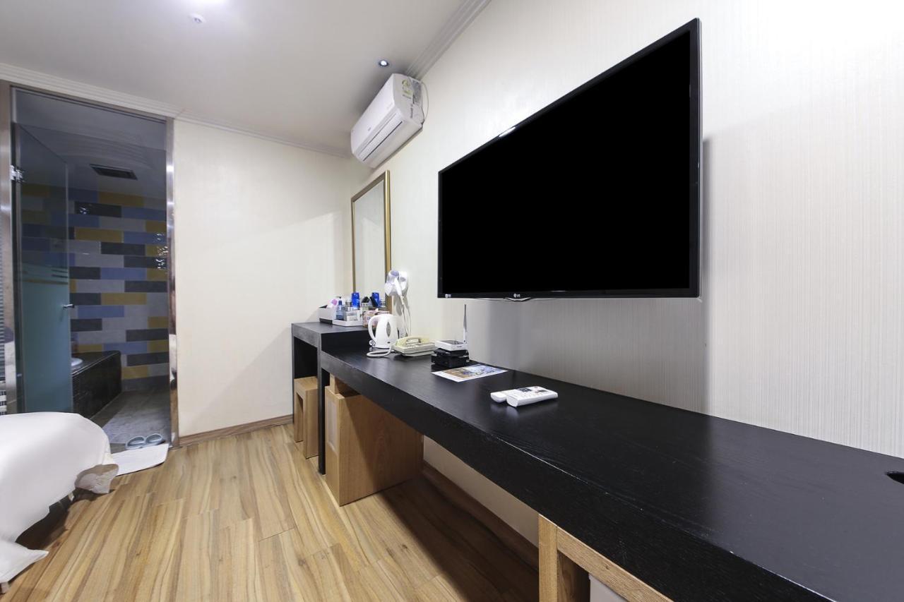 Central Hotel Changwon Eksteriør bilde