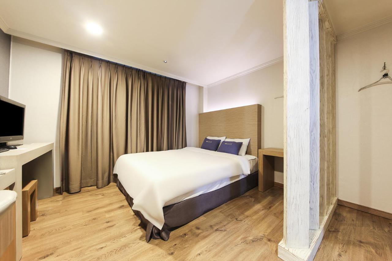 Central Hotel Changwon Eksteriør bilde