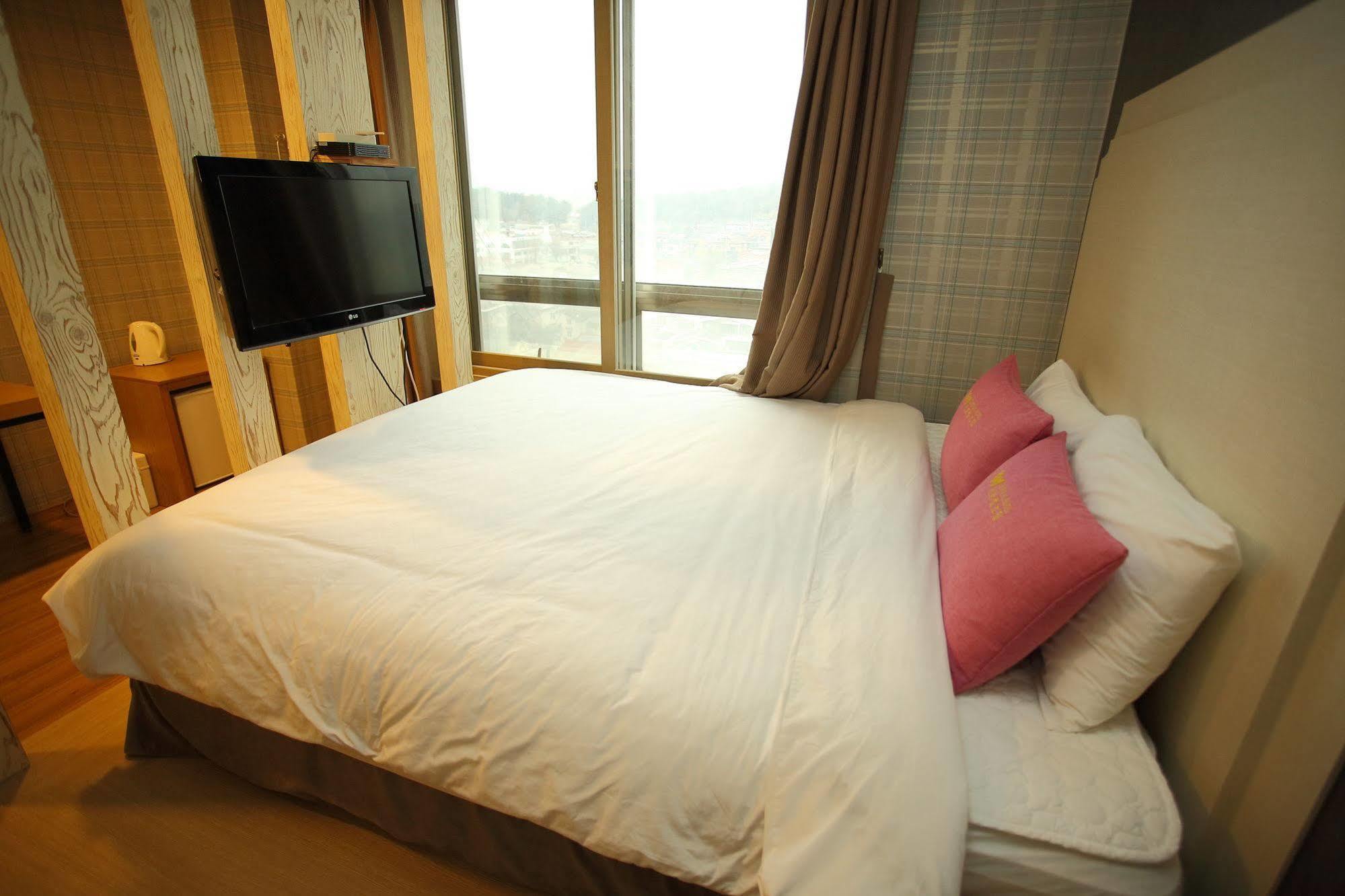 Central Hotel Changwon Eksteriør bilde